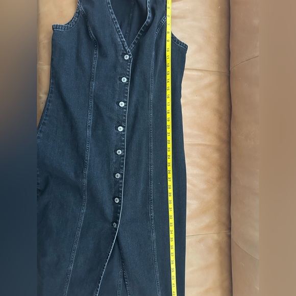 Abercrombie & Fitch Black Button-Front Midi Dress - Picture 6 of 6